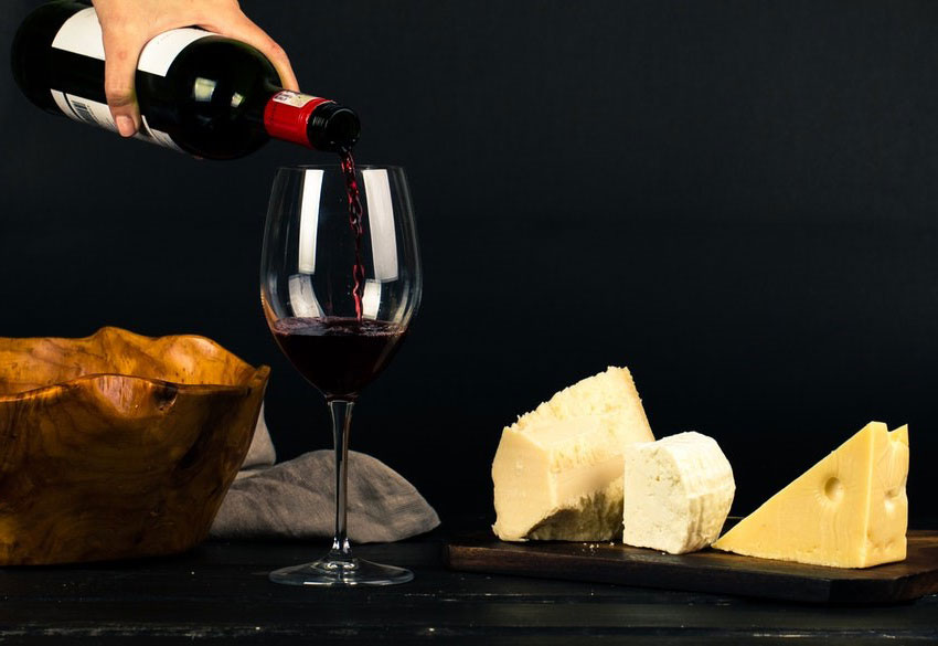 En mayo el queso y el vino saben a Tordesillas